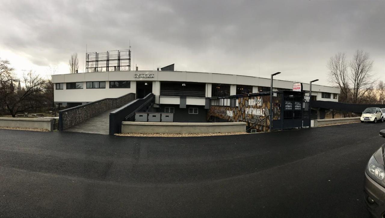 Tisza Gyongye Apartmanhaz Daire Segedin Dış mekan fotoğraf